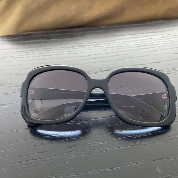 Gucci sunglasses - Picture 5 of 6
